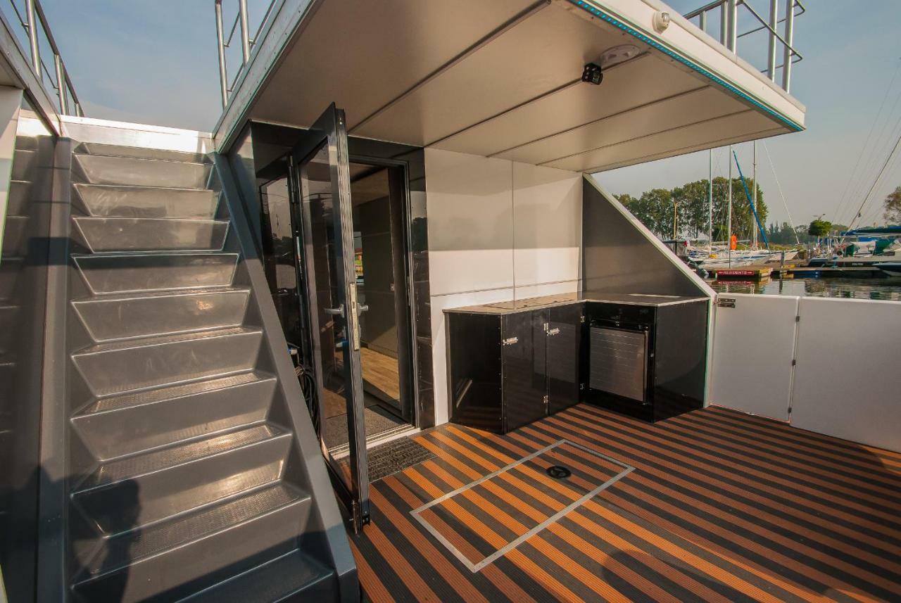 Апартаменти Amber Houseboat Свіноуйсьце Екстер'єр фото